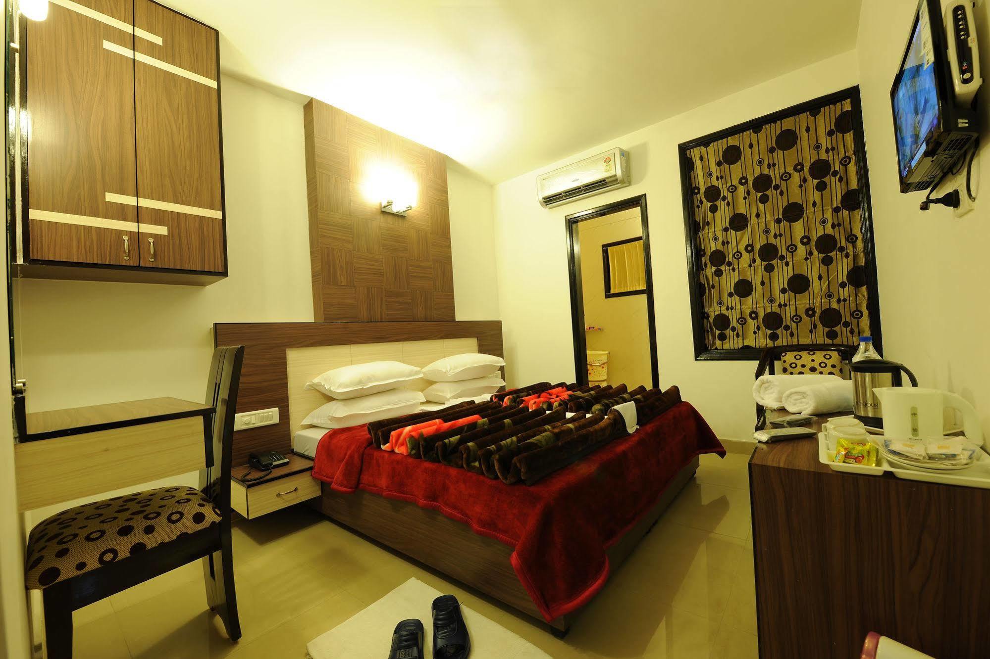 Hotel Hkj Residency Amritsar Ngoại thất bức ảnh